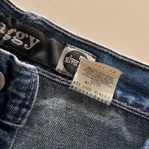 Vintage Levi’s Denim Shorts - Size 23/24 - Picture 9 of 9